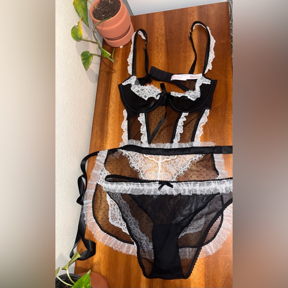 Black n white Victoria Secrete lingerie set